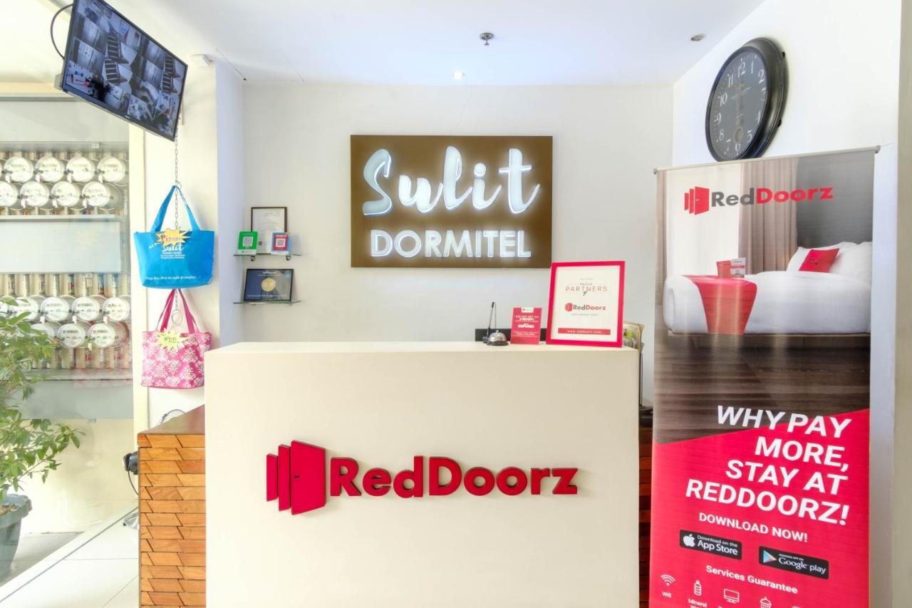 Hotel Reddoorz Near V Mapa Station Manila Esterno foto